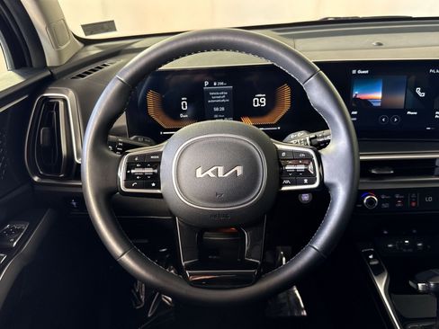 Used 2025 Kia Sorento X-Line EX AWD/4WD image 16