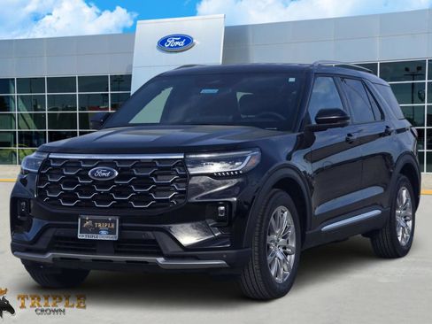 New 2026 Ford Explorer Platinum RWD image 2