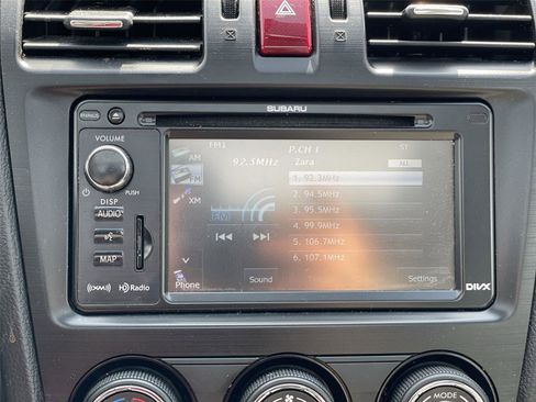 Used 2015 Subaru Forester 2.5i Limited image 17