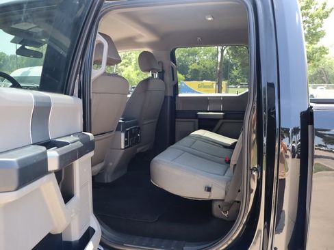Used 2022 Ford F250 XLT w/ Black Appearance Package AWD/4WD image 24
