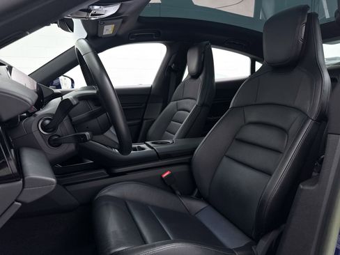 Used 2022 Porsche Taycan RWD image 21