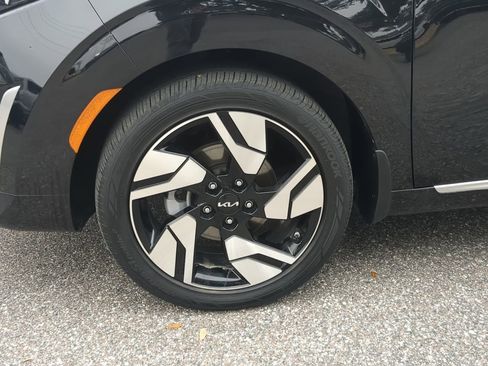 Certified 2025 Kia Soul GT-Line image 10