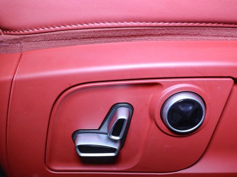 Used 2022 Maserati Levante GT image 48