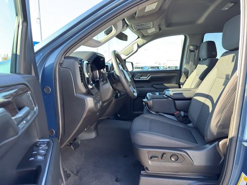 Used 2024 Chevrolet Silverado 1500 LT image 13