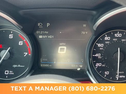 Used 2018 Alfa Romeo Stelvio AWD image 19
