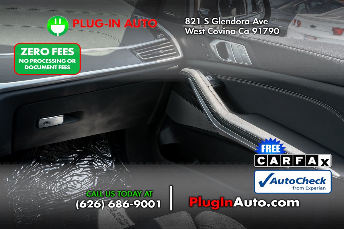 Used 2021 BMW X7 xDrive40i w/ M Sport Package AWD/4WD image 25