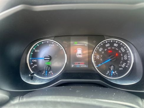 Used 2022 Toyota RAV4 LE image 31