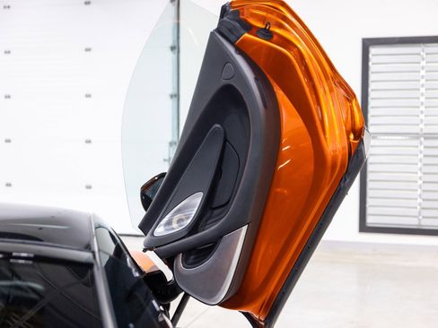 Used 2023 McLaren GT RWD image 27