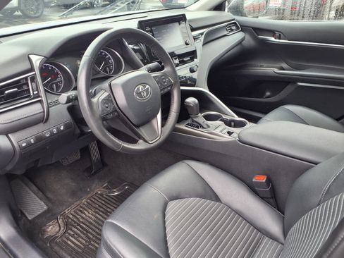 Used 2023 Toyota Camry SE w/ Cold Weather Package image 11