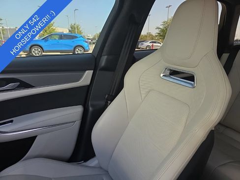 Used 2023 Jaguar F-PACE SVR AWD/4WD image 7