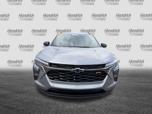 Used 2025 Chevrolet Trax RS w/ Driver Confidence Package FWD image 5