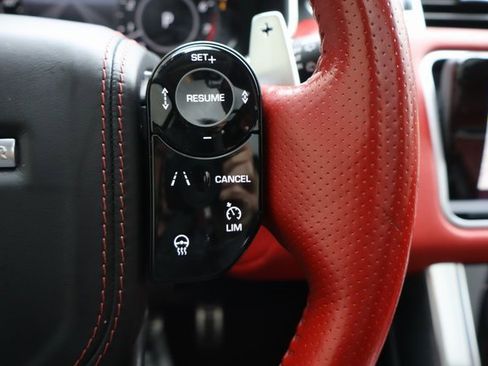 Used 2019 Land Rover Range Rover Sport SVR image 27