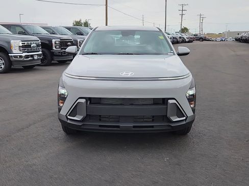 Used 2026 Hyundai Kona SE AWD/4WD image 4