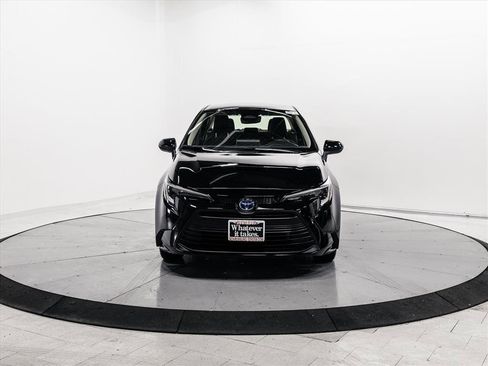 Certified 2024 Toyota Corolla LE image 2