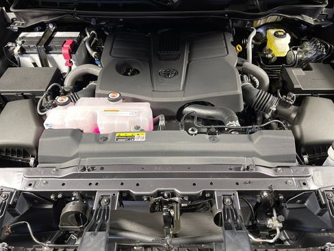 New 2026 Toyota Tundra SR5 image 9