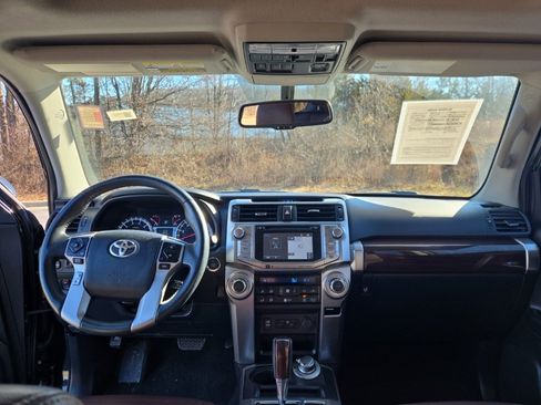 Used 2018 Toyota 4Runner Limited image 8