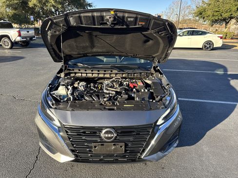 Used 2024 Nissan Altima 2.5 SV image 38