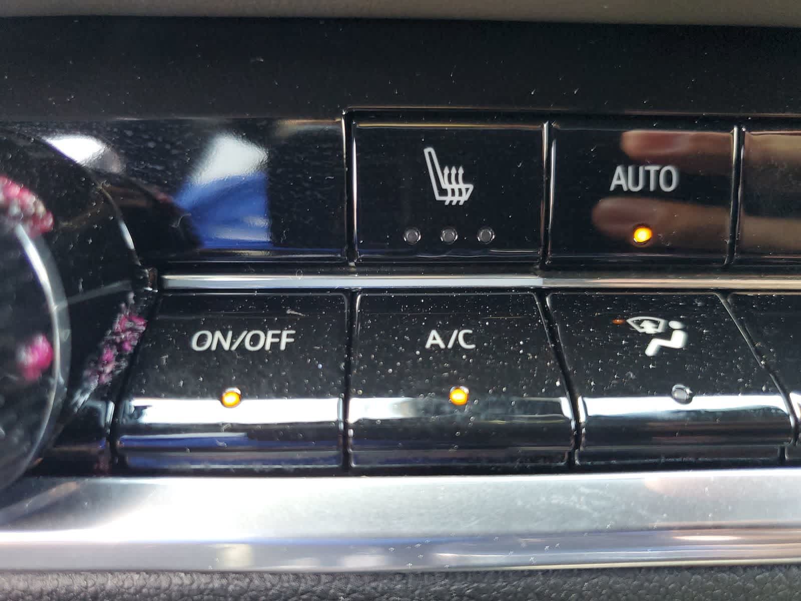 Used 2026 Chevrolet Equinox LT w/ Convenience Package II FWD image 26