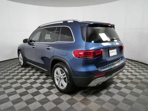 Used 2021 Mercedes-Benz GLB 250 4MATIC image 27