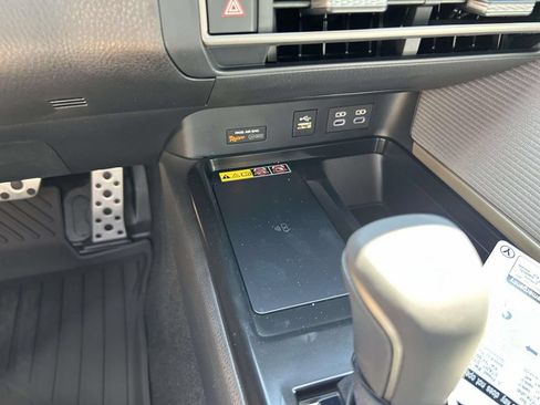 New 2026 Toyota Camry SE FWD image 21