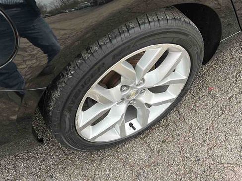 Used 2018 Chevrolet Impala Premier FWD image 7