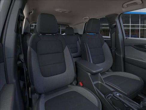New 2026 Chevrolet TrailBlazer LT w/ LT Cold Weather Package FWD image 16