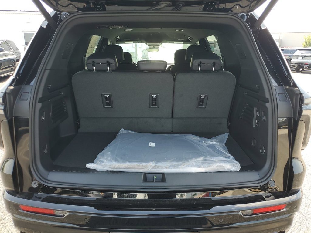 New 2026 Chevrolet Traverse High Country AWD/4WD image 32