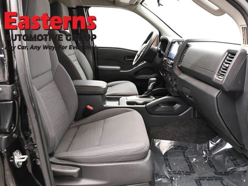 Used 2022 Nissan Frontier S RWD image 22