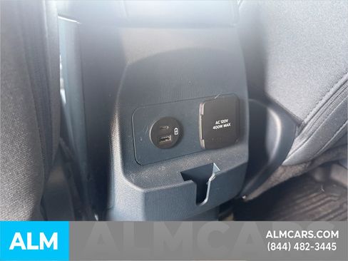 Used 2024 Ford Maverick XLT w/ XLT Luxury Package image 12