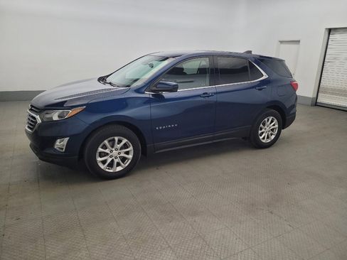 Used 2020 Chevrolet Equinox LT FWD image 2