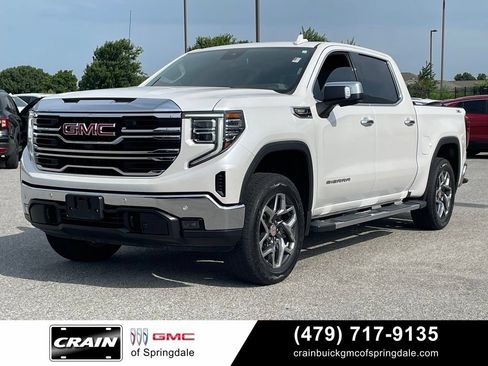 Used 2024 GMC Sierra 1500 SLT w/ SLT Premium Plus Package AWD/4WD image 3