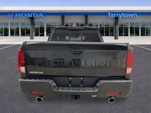 New 2026 Honda Ridgeline Black Edition image 4