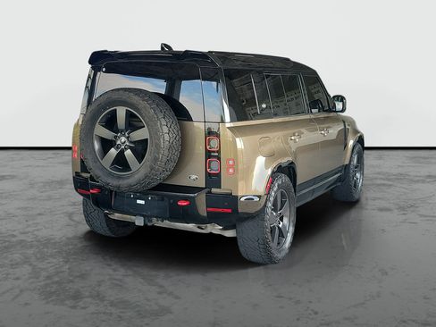 Used 2023 Land Rover Defender 110 X AWD/4WD image 2