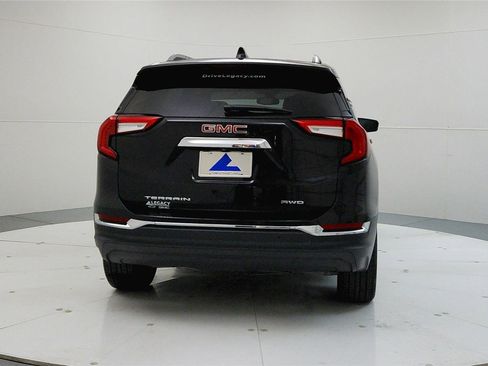 Used 2022 GMC Terrain SLT image 6