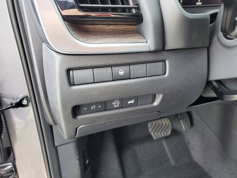 New 2026 Nissan Rogue Platinum AWD/4WD image 19