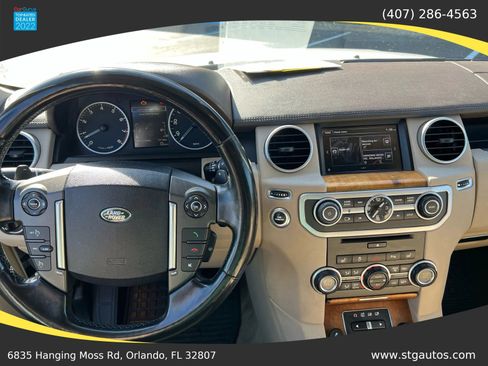 Used 2016 Land Rover LR4 HSE Silver Edition AWD/4WD image 9
