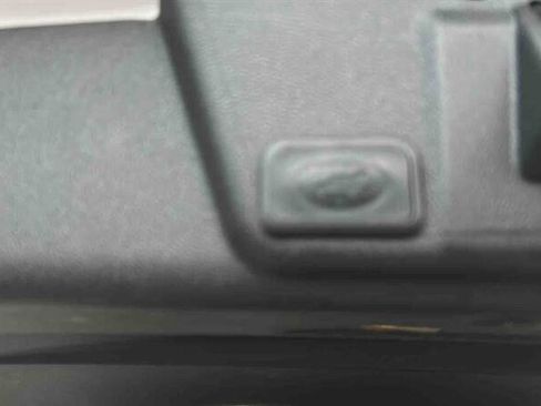 Used 2017 Buick Enclave Leather image 12