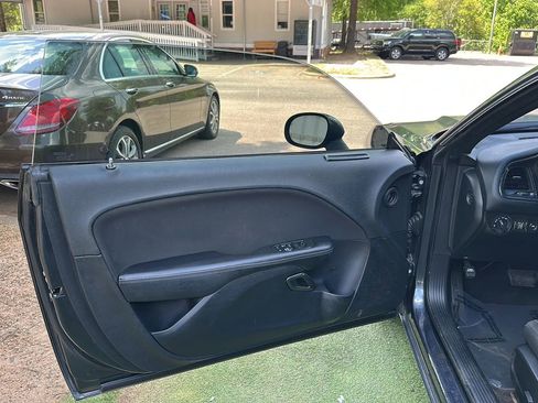 Used 2018 Dodge Challenger SXT RWD image 14