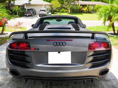 Used 2011 Audi R8 V10 image 19