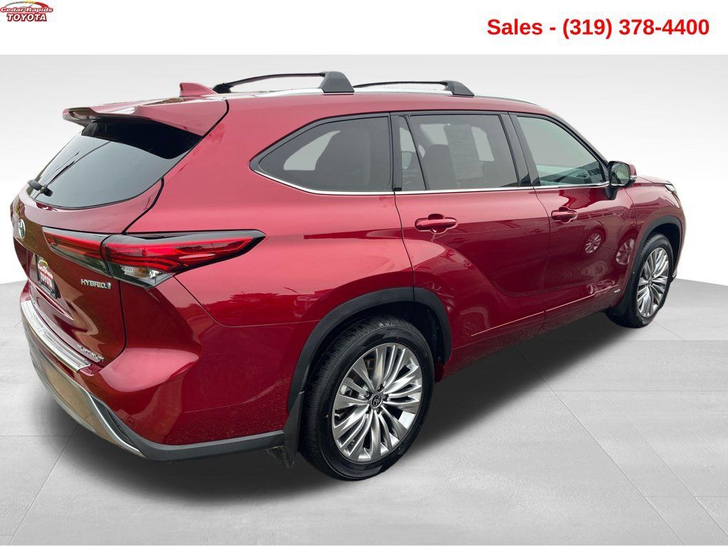 Used 2023 Toyota Highlander Platinum AWD/4WD image 10