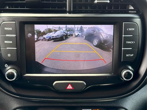 Used 2022 Kia Soul LX w/ Technology Package FWD image 19