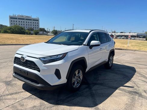 Used 2024 Toyota RAV4 XLE FWD image 1