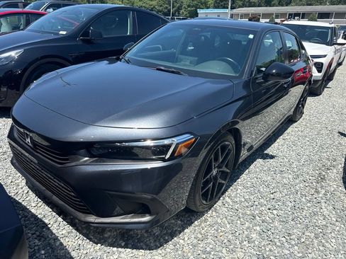 Used 2024 Honda Civic Sport image 1