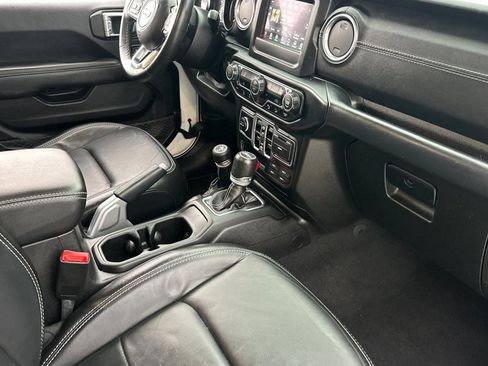 Used 2019 Jeep Wrangler Unlimited Sahara w/ Safety Group image 33