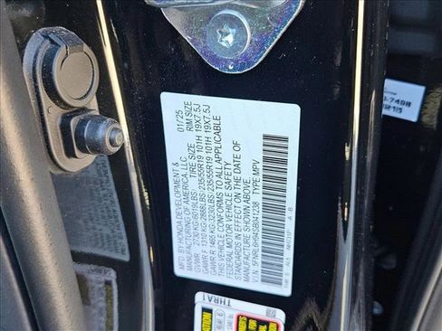 Used 2025 Honda Odyssey Elite image 26