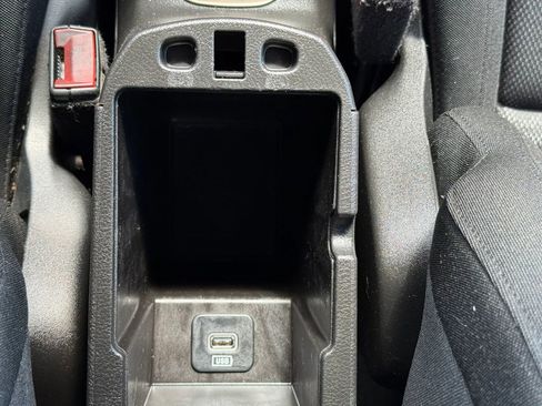 Used 2017 Jeep Renegade Sport w/ Power & Air Group image 38