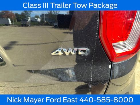 Used 2019 Ford Explorer XLT w/ Class III Trailer Tow Package image 12
