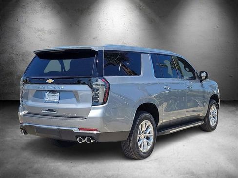 New 2025 Chevrolet Suburban Premier image 3