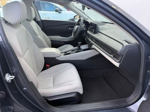 Used 2023 Honda Accord EX image 28