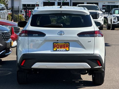 Used 2026 Toyota Corolla Cross LE FWD image 5